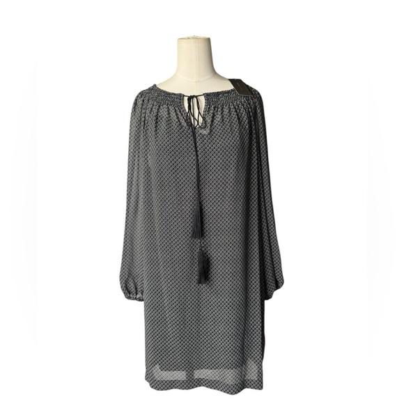 NWT BCBGMaxAzria Black and white printed shift dress Tassel tie neckline - Picture 2 of 9